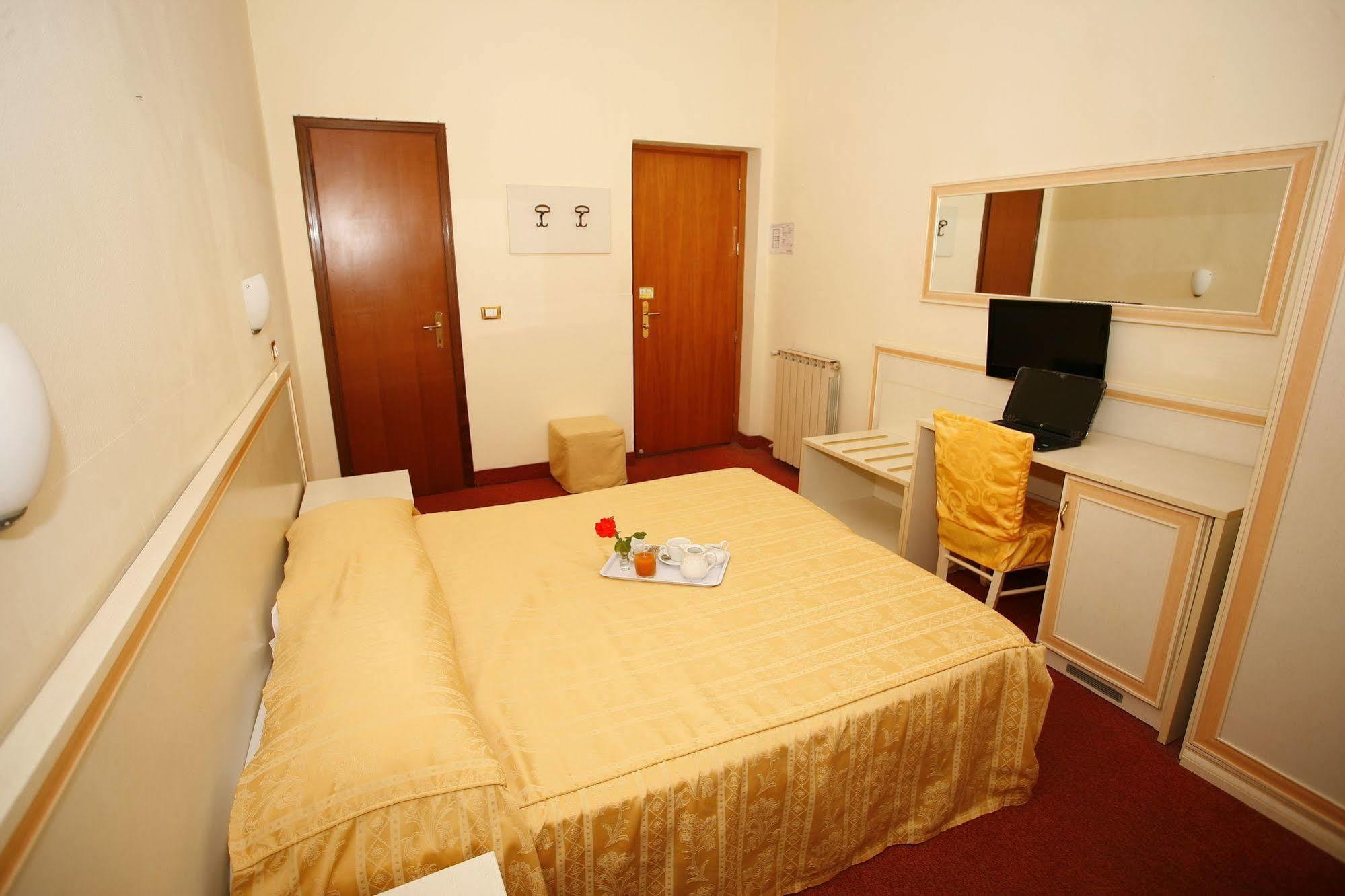Hotel Adler Μιλάνο Εξωτερικό φωτογραφία
